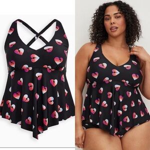 Torrid Wireless V-Neck Tankini in Electric Hearts Sz 1X